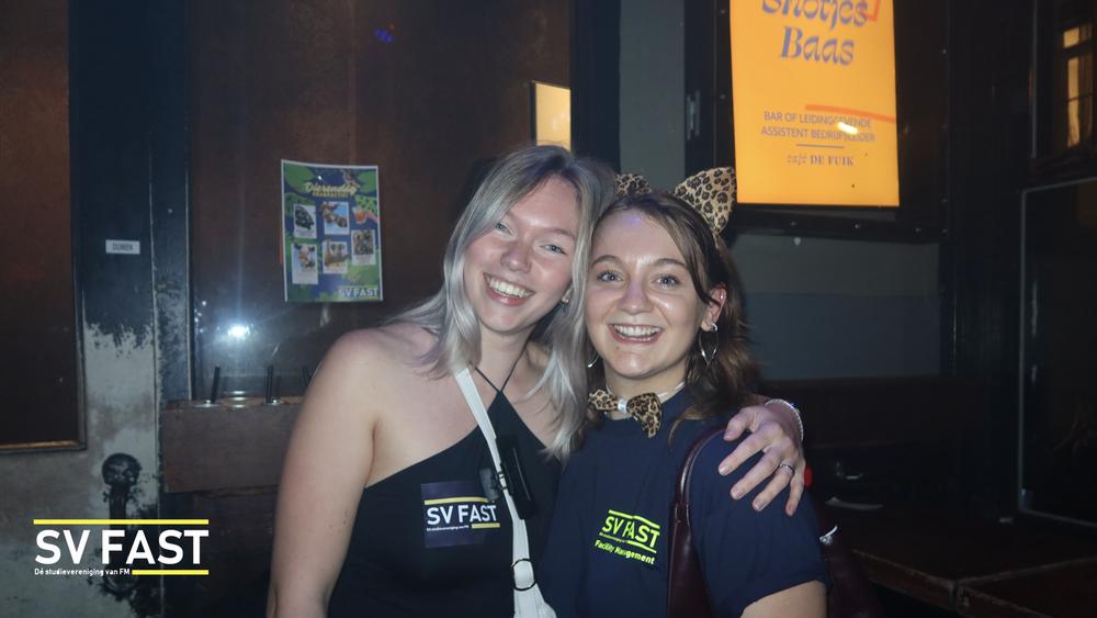 Dierendag Borrel fotos met logo.016.jpeg