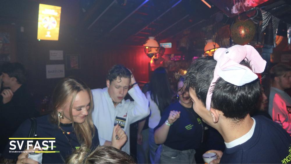 Dierendag Borrel fotos met logo.029.jpeg