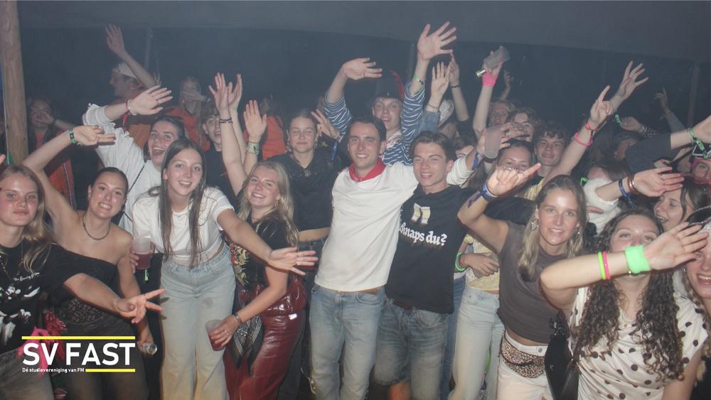 Intro DJ met logo.056.jpeg