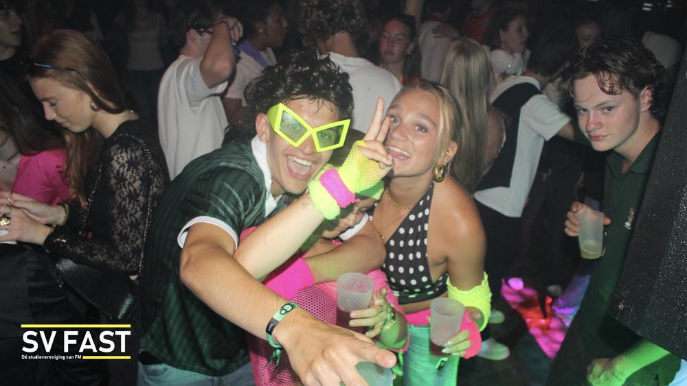 Intro DJ met logo.051.jpeg