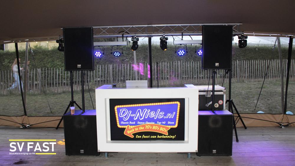 Intro DJ met logo.004.jpeg
