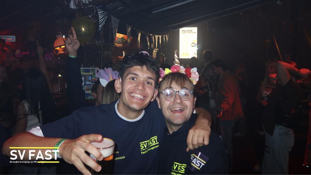 Dierendag Borrel fotos met logo.041.jpeg