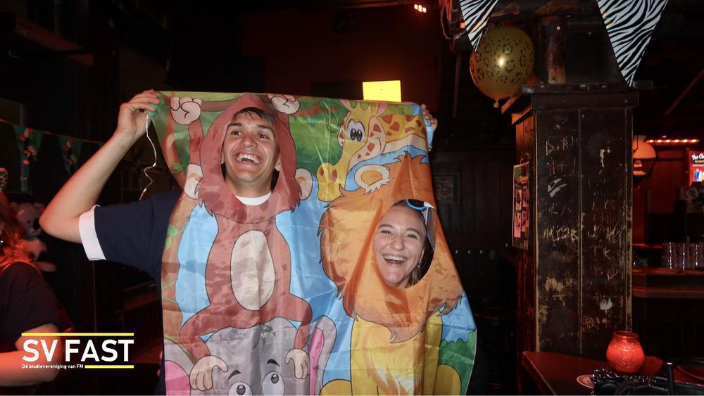 Dierendag Borrel fotos met logo.058.jpeg