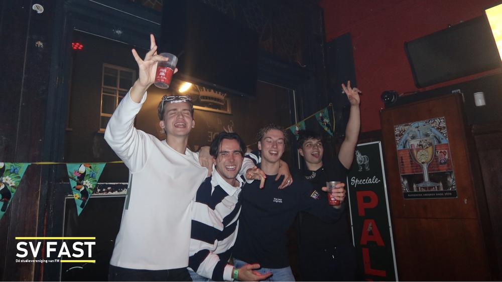 Dierendag Borrel fotos met logo.045.jpeg