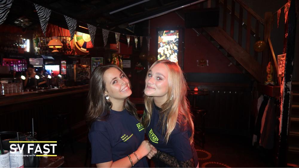 Dierendag Borrel fotos met logo.017.jpeg