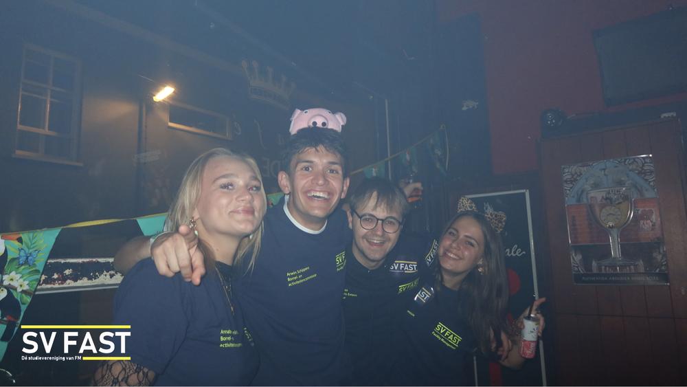 Dierendag Borrel fotos met logo.054.jpeg